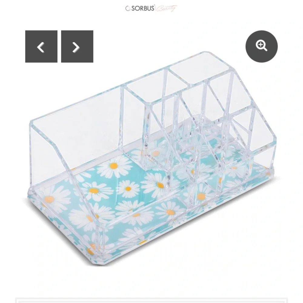 Clear Acrylic Daisy Cosmetic Organizer